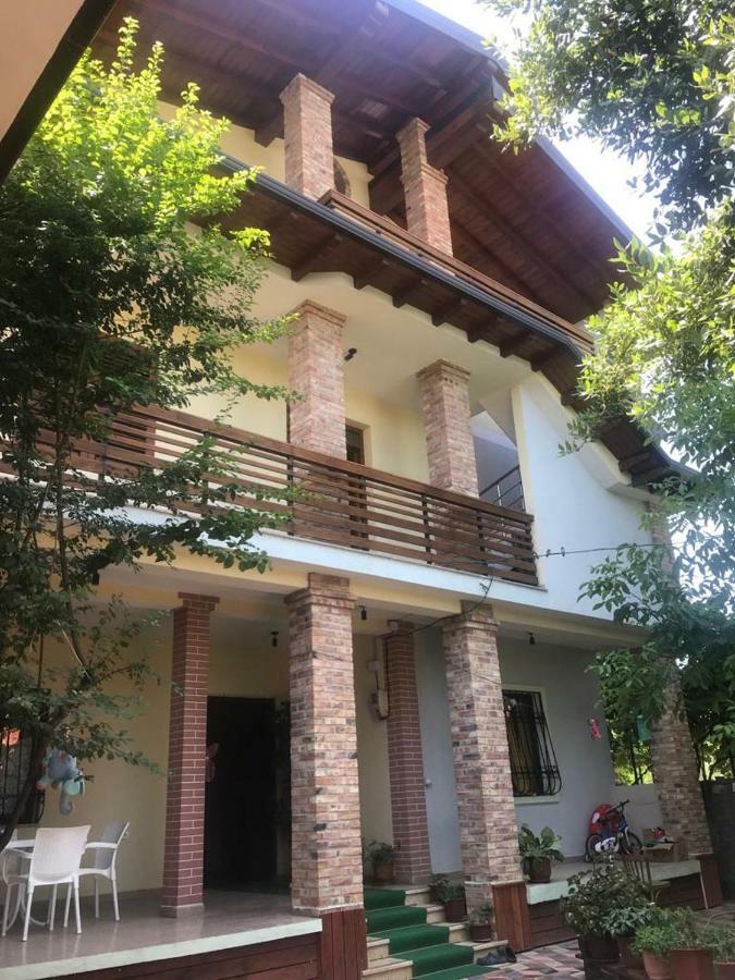 Sara'S Villa Shkoder Luaran gambar