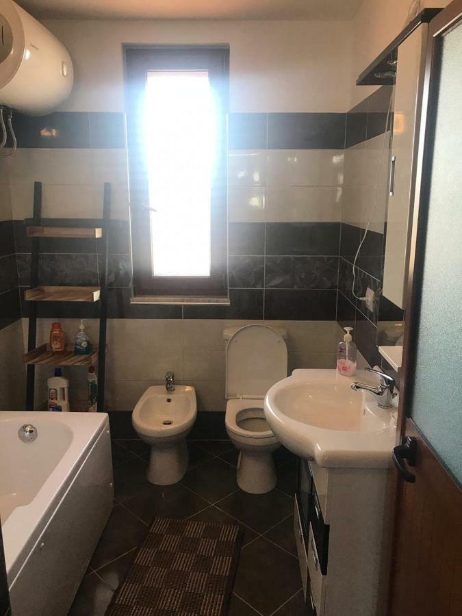 Sara'S Villa Shkoder Luaran gambar