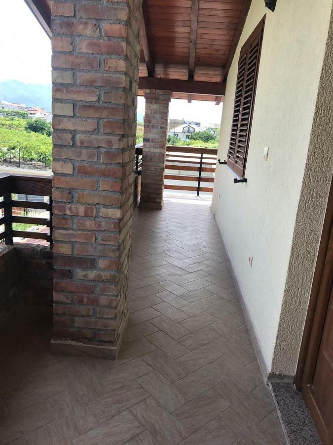 Sara'S Villa Shkoder Luaran gambar