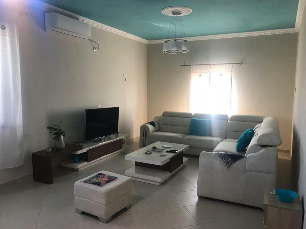 Sara'S Villa Shkoder Luaran gambar